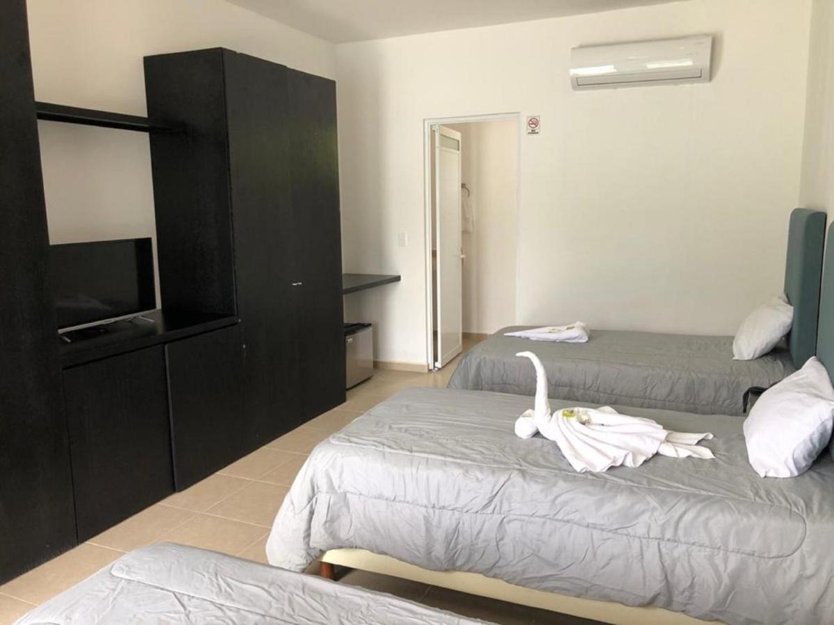 Cancun Tennis Inn カンクン エクステリア 写真