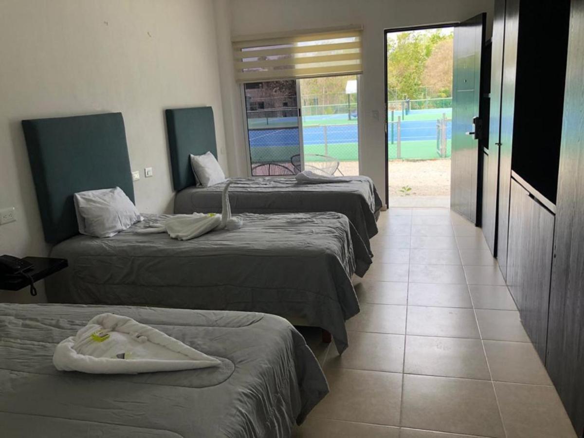 Cancun Tennis Inn カンクン エクステリア 写真